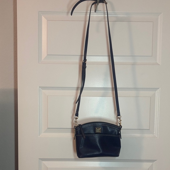 Dooney & Bourke Navy Saffiano Leather East/West Pocket Crossbody Durable - Picture 2 of 14